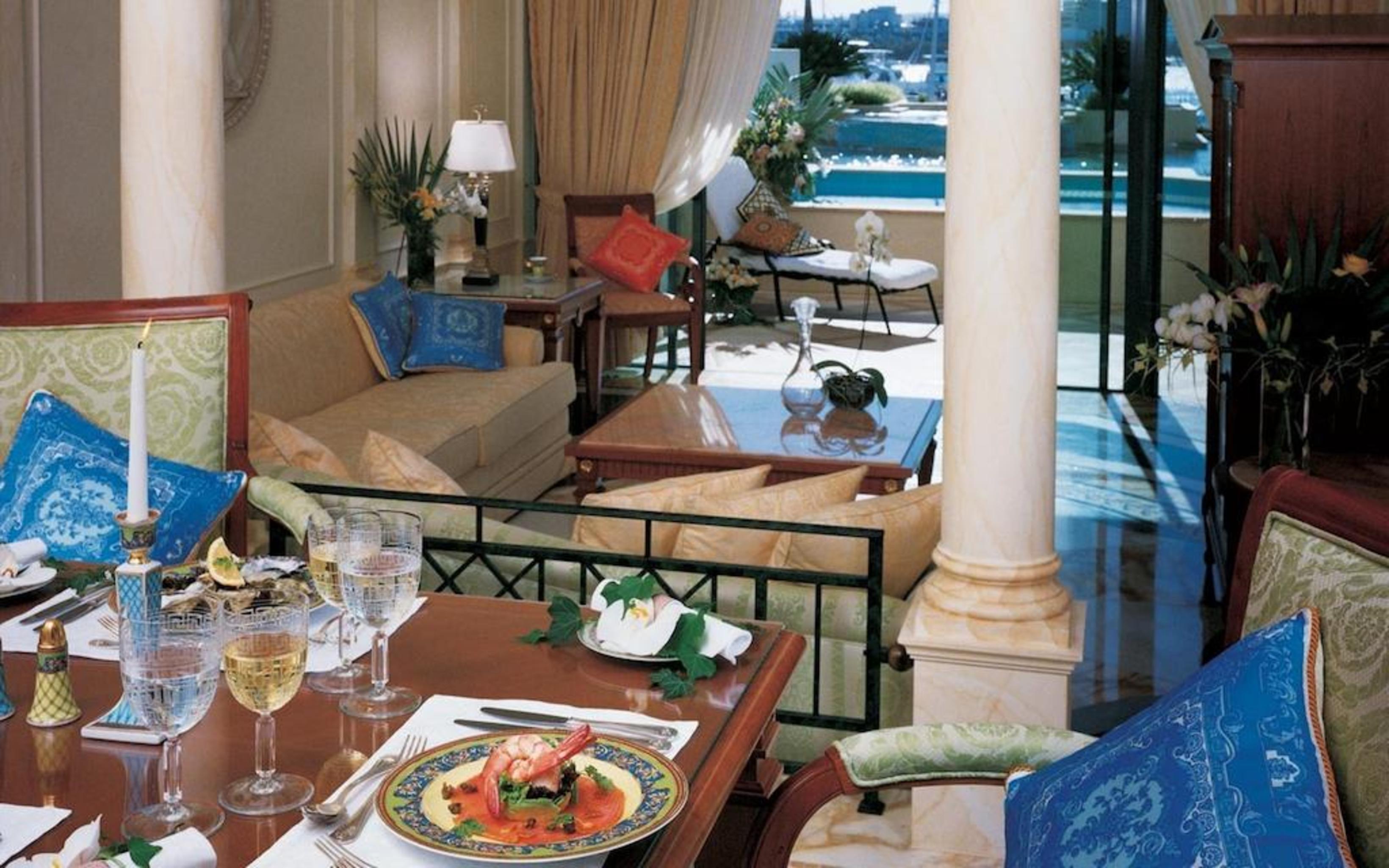팔라초 베르사체 호텔 골드코스트 외부 사진 Interior of a suite