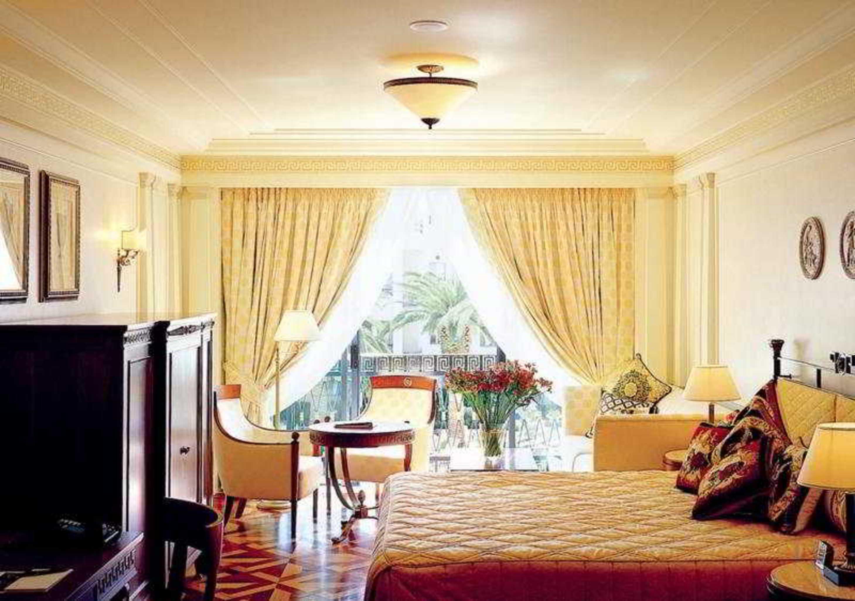 팔라초 베르사체 호텔 골드코스트 객실 사진 A room at the Four Seasons Hotel, Cairo