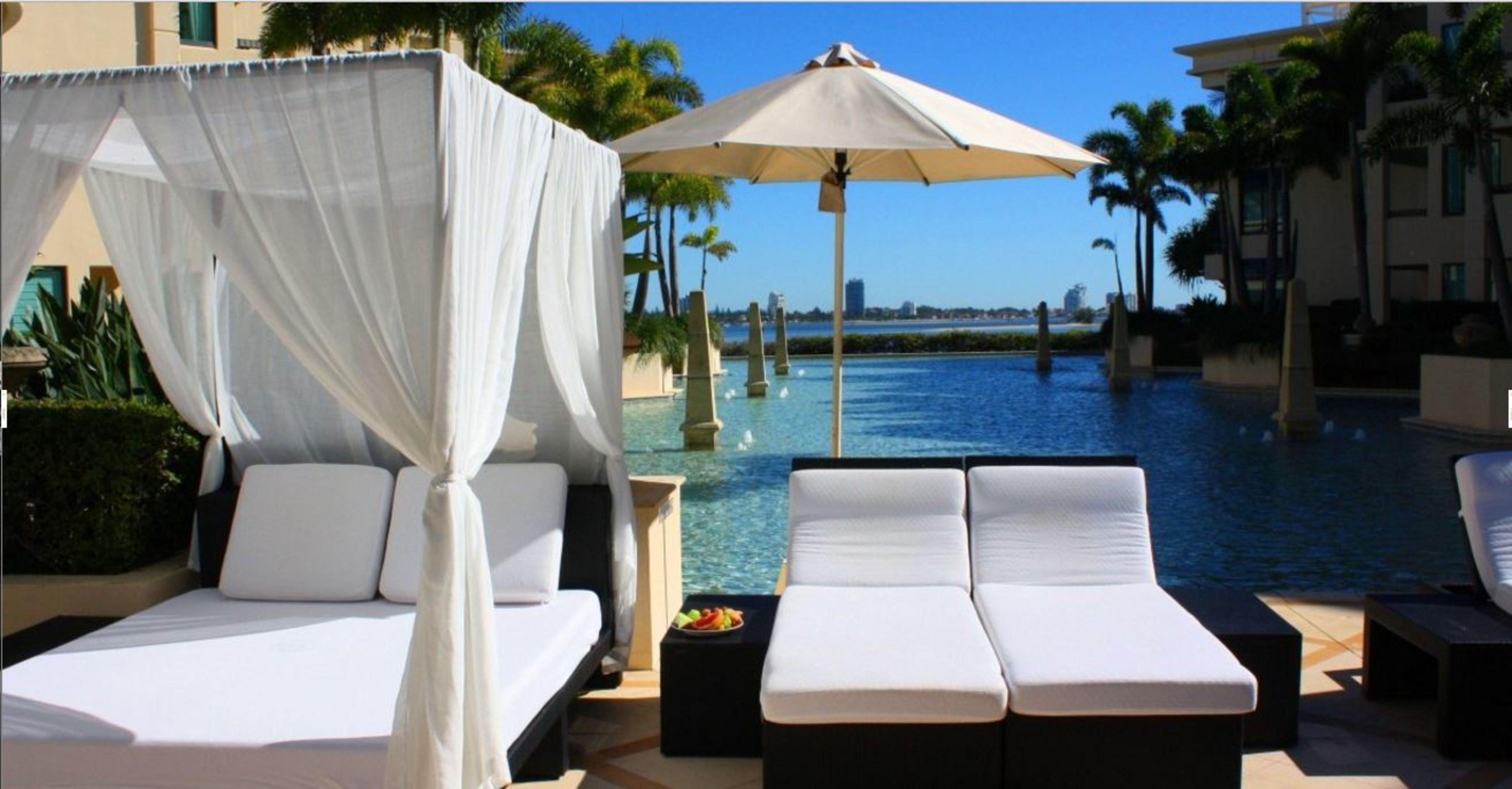 팔라초 베르사체 호텔 골드코스트 외부 사진 Pool at the InterContinental Sanctuary Cove Resort