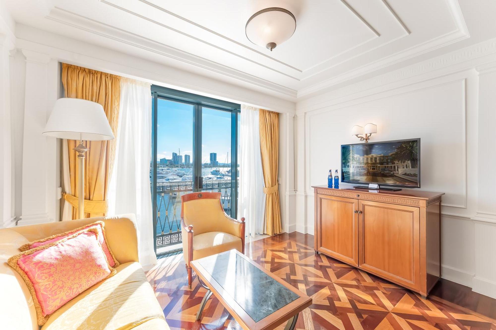 팔라초 베르사체 호텔 골드코스트 외부 사진 A living room at the hotel